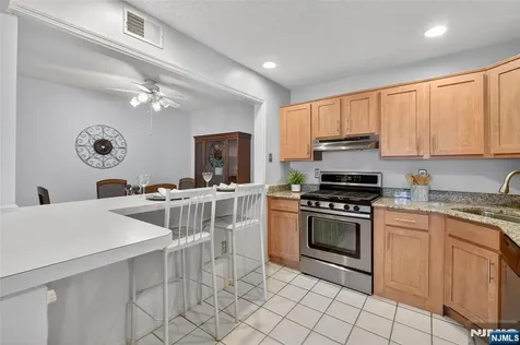 560 Holly Court Mahwah NJ 07430