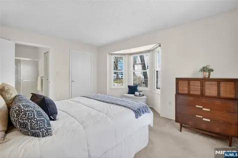 560 Holly Court Mahwah NJ 07430