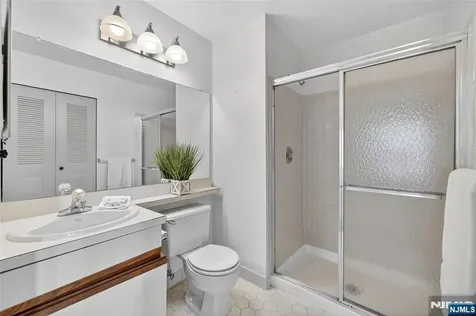 560 Holly Court Mahwah NJ 07430