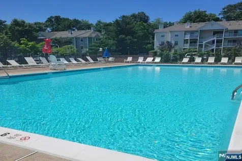 560 Holly Court Mahwah NJ 07430