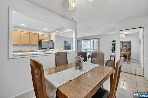 560 Holly Court Mahwah NJ 07430
