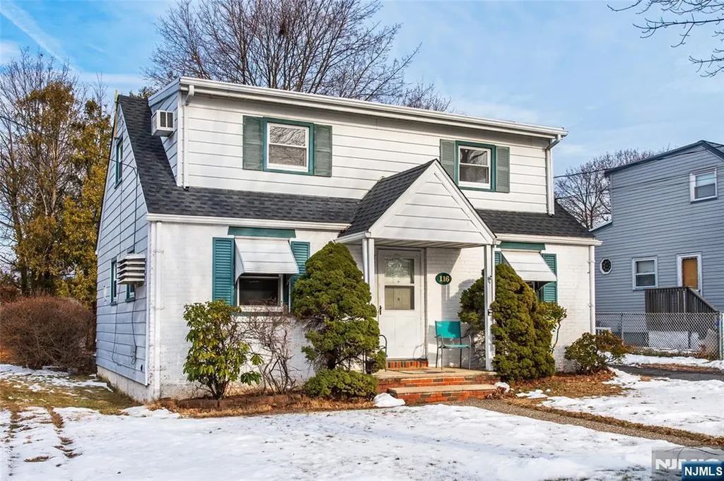 116 Edison Street Clifton NJ 07013