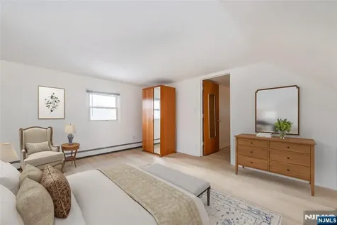 116 Edison Street Clifton NJ 07013