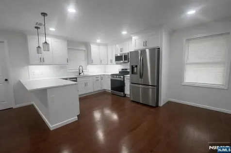 39 Halsted Street Newton NJ 07860