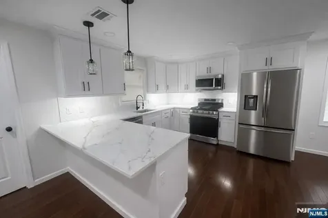 39 Halsted Street Newton NJ 07860