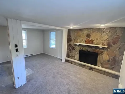 283 Orchard Street Elmwood Park NJ 07407