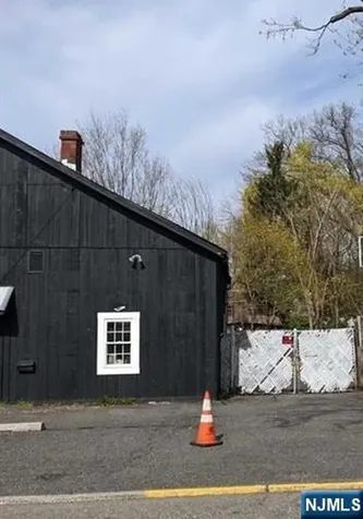 44 W Railroad Avenue Tenafly NJ 07670