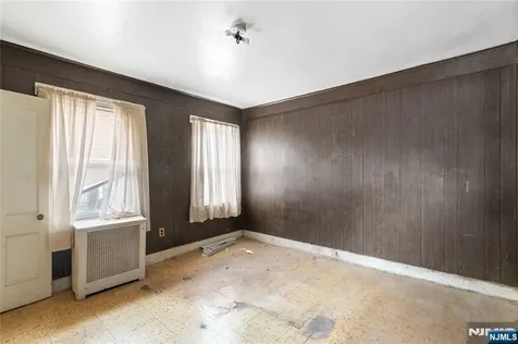 354 Hayward Street Orange NJ 07050
