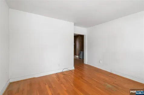 354 Hayward Street Orange NJ 07050