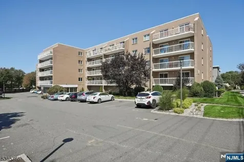 38 Moonachie Road Hackensack NJ 07601