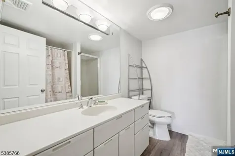38 Moonachie Road Hackensack NJ 07601