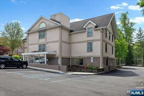 27 S Franklin Turnpike Ramsey NJ 07446