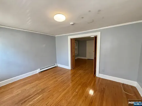 122 Cross Street Harrison NJ 07029