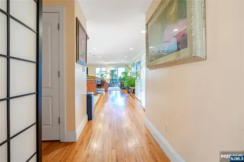 46A Homestead Palisades Park NJ 07650