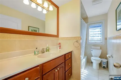 46A Homestead Palisades Park NJ 07650