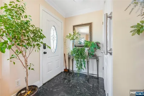 46A Homestead Palisades Park NJ 07650