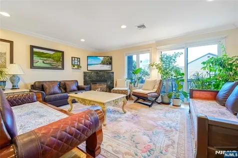 46A Homestead Palisades Park NJ 07650