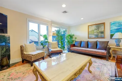 46A Homestead Palisades Park NJ 07650