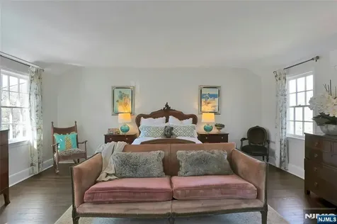 28 Turners Lake Drive Mahwah NJ 07430