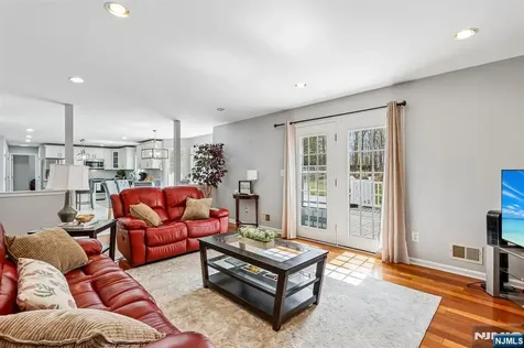 29 Overlook Drive Jackson NJ 08527