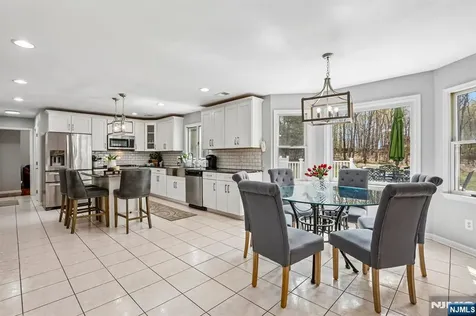 29 Overlook Drive Jackson NJ 08527