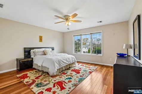 29 Overlook Drive Jackson NJ 08527