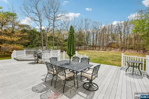 29 Overlook Drive Jackson NJ 08527