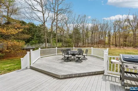 29 Overlook Drive Jackson NJ 08527