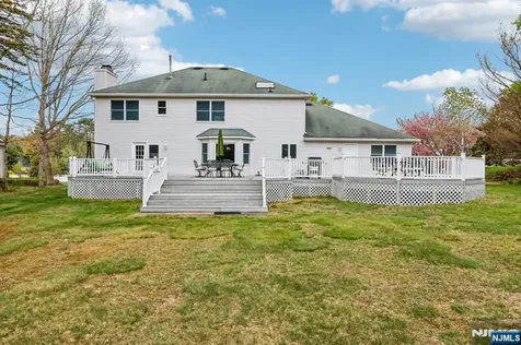 29 Overlook Drive Jackson NJ 08527