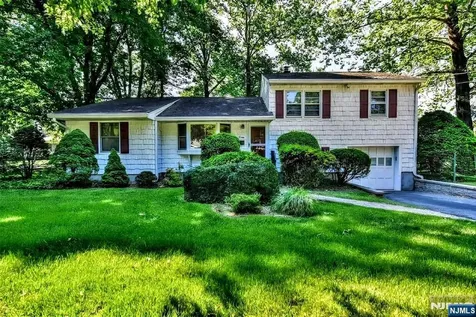 420 Park Avenue Midland Park NJ 07432