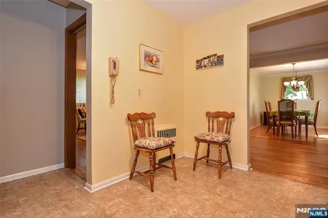 420 Park Avenue Midland Park NJ 07432