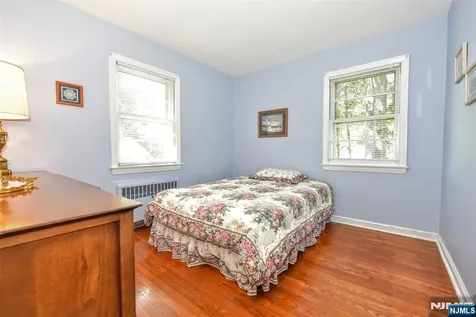 420 Park Avenue Midland Park NJ 07432