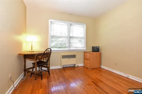 420 Park Avenue Midland Park NJ 07432