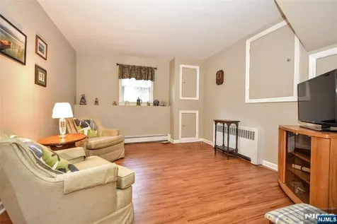 420 Park Avenue Midland Park NJ 07432