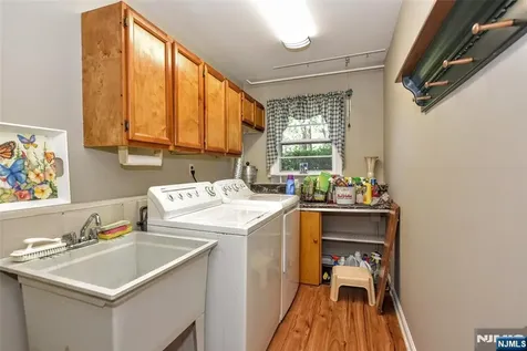 420 Park Avenue Midland Park NJ 07432