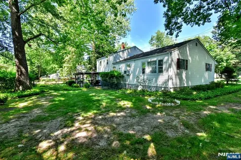 420 Park Avenue Midland Park NJ 07432