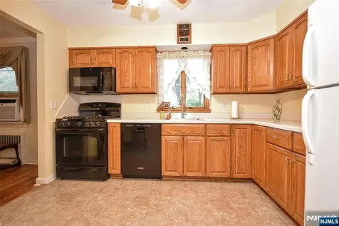 420 Park Avenue Midland Park NJ 07432