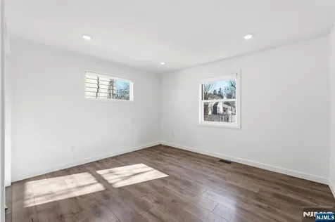 73 Macarthur Avenue Lodi NJ 07644
