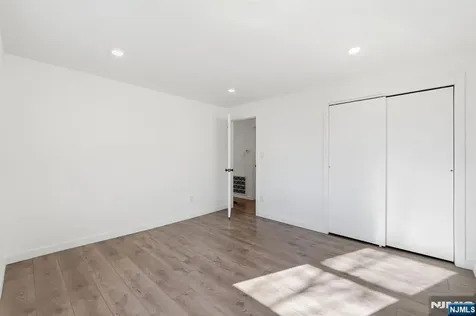 73 Macarthur Avenue Lodi NJ 07644