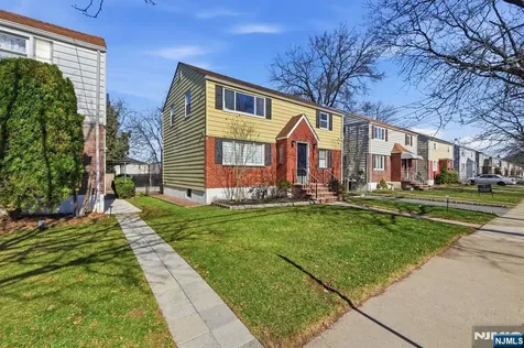 73 Macarthur Avenue Lodi NJ 07644