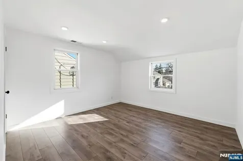 73 Macarthur Avenue Lodi NJ 07644