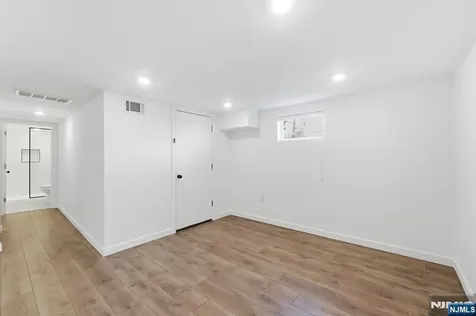 73 Macarthur Avenue Lodi NJ 07644