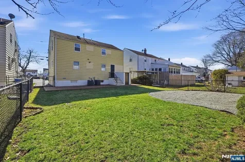 73 Macarthur Avenue Lodi NJ 07644