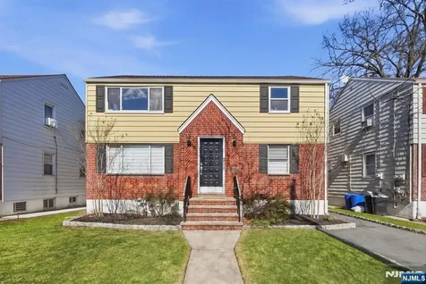 73 Macarthur Avenue Lodi NJ 07644