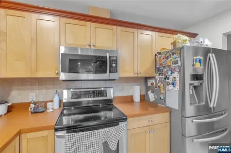 547 Gorge Road Cliffside Park NJ 07010