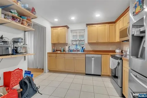 547 Gorge Road Cliffside Park NJ 07010