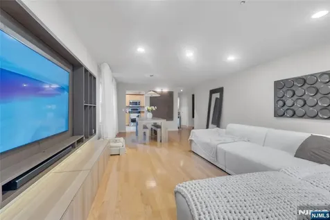 547 Gorge Road Cliffside Park NJ 07010