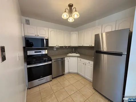 2100 Linwood Avenue Fort Lee NJ 07024