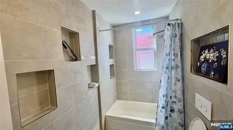 261 Maple Street Kearny NJ 07032