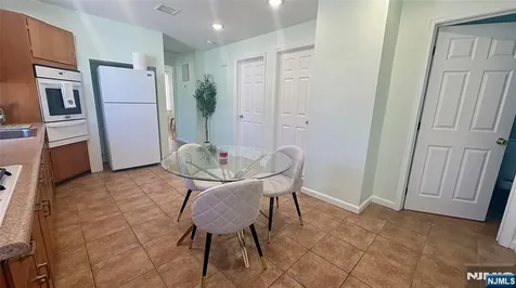 261 Maple Street Kearny NJ 07032